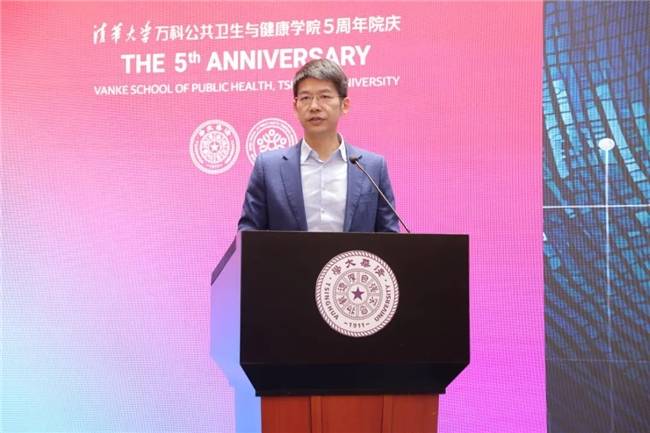 从突发应对到常态守护，医渡科技如何以AI赋能公卫新范式