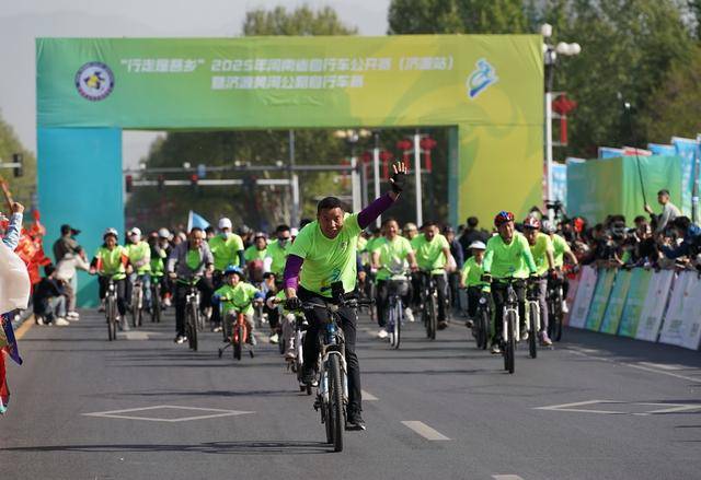 山河春色好骑行 “行走是吾乡”济源发(图2)