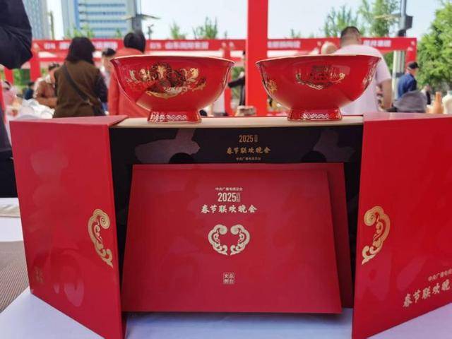 PG电子网址好吃好逛又好玩“好品山东 淄博美物”展销活动亮相泉城济南(图5)