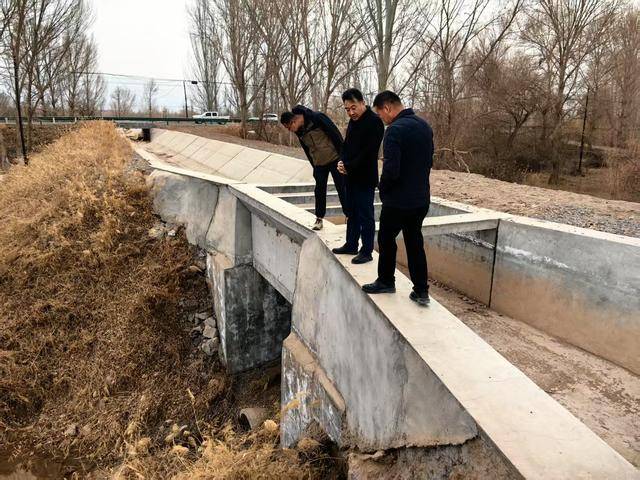 高台县友联水管所：清淤疏浚 为渠道“舒筋活络”(图2)