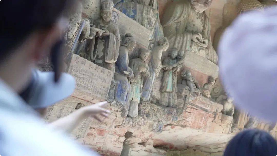 德信体育下载当千年石刻遇上世界读书日(图1)