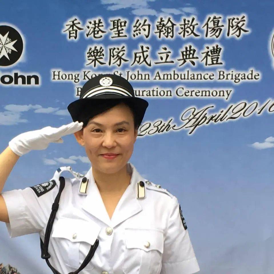 身世惊人,葬礼上掀桌!"香港最不好惹的女人"翁静晶人生传奇