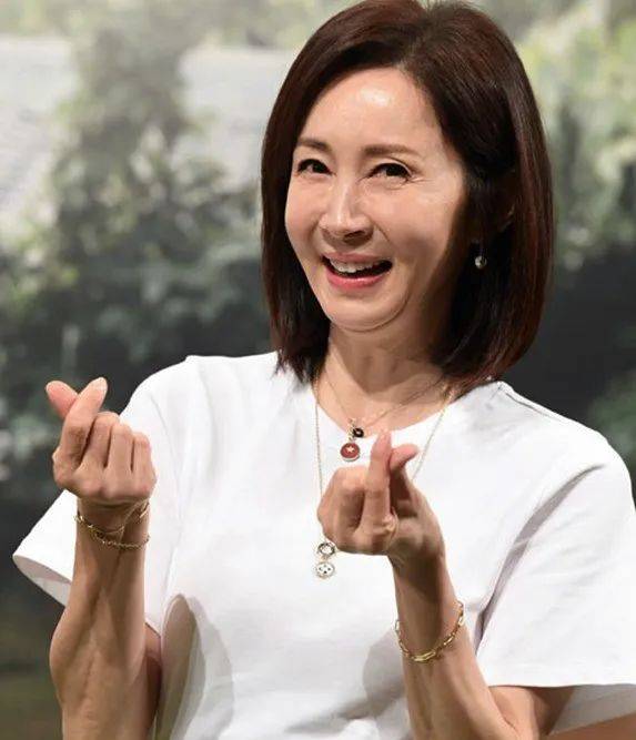 韩国女星讲述和丈夫的爱情故事