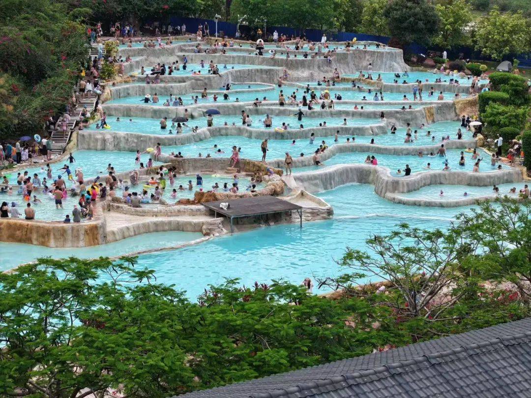 上思县 "五一" 文旅市场热力十足 布透温泉及水上乐园成亲子游热门