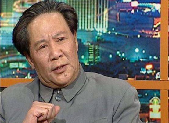 1983年杨尚昆见到古月后，气愤不已：毛主席可不是你这个样子的！