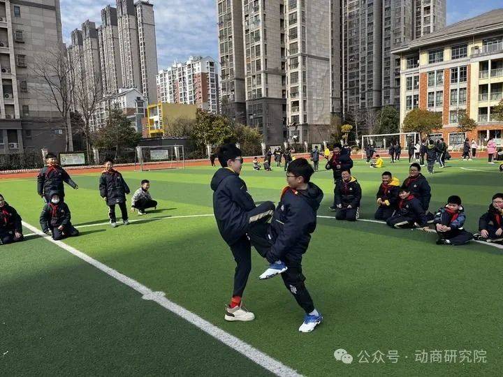 体育教育“一节课两小时”体育正在回归“C位”——学校改星空网址革调研之三(图1)