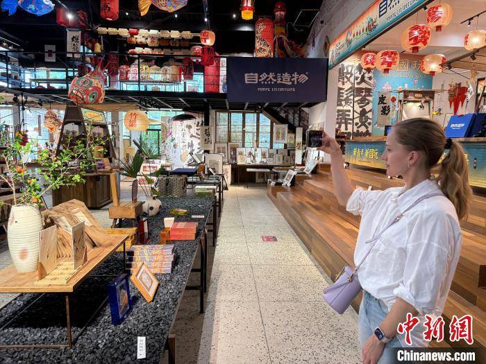 果博网址中国式现代化是何种模样？中外青年走进余杭寻“样本”(图2)