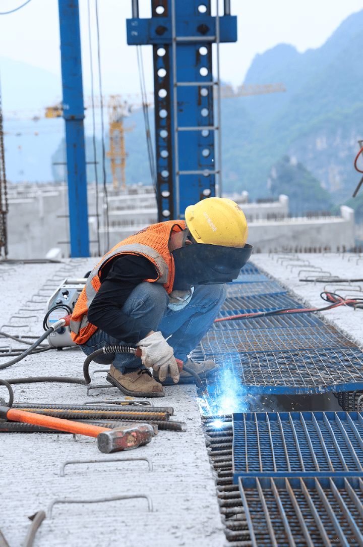 湿接缝钢筋绑扎