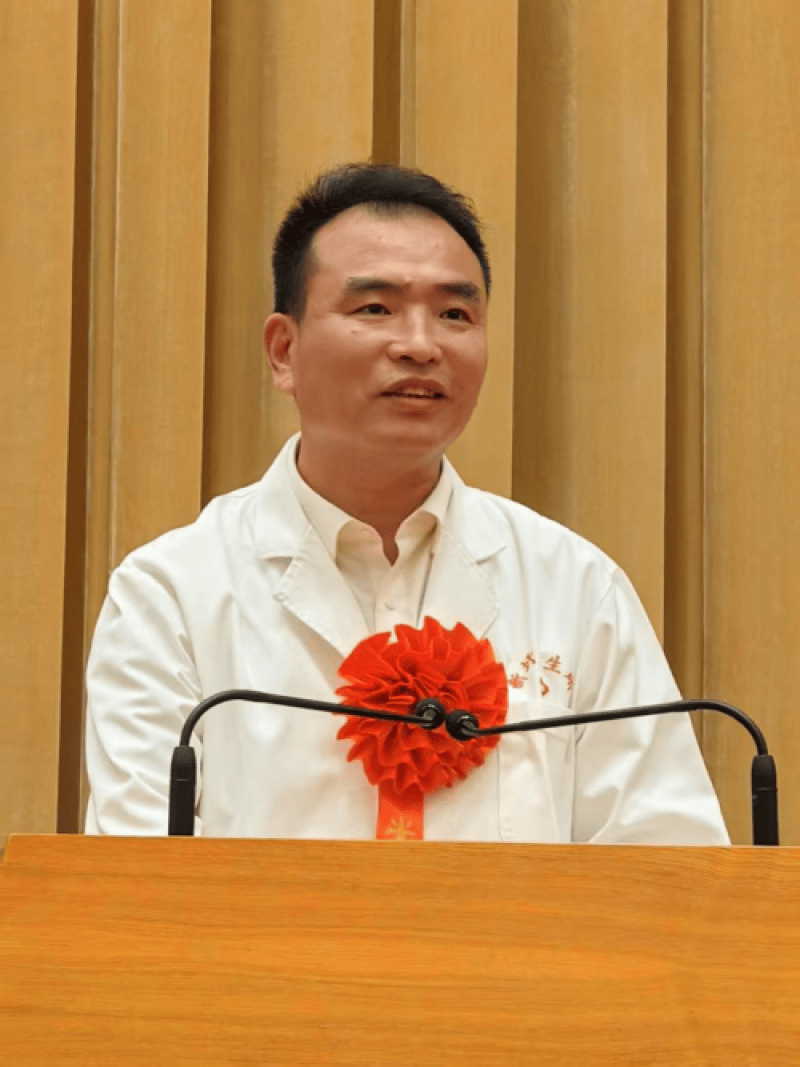 全国自强模范,江西省吉安市青原区新圩镇新圩村卫生所乡村医生 陈桂平