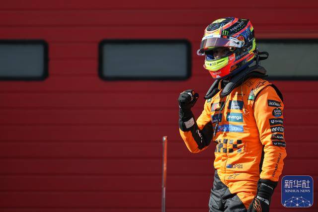 F1艾米利亚罗马涅大奖赛：皮亚斯特里勇夺杆位，维斯塔潘紧随其后