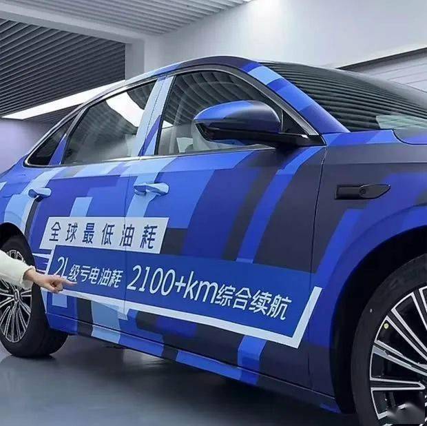 吉利银河新车曝光：2L亏电油耗，2100km+续航，年内上市引期待！