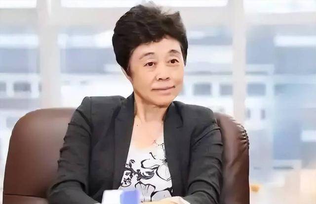 女排名宿孙晋芳:在美国治病免房租,换血度日,她与婆婆情同母女