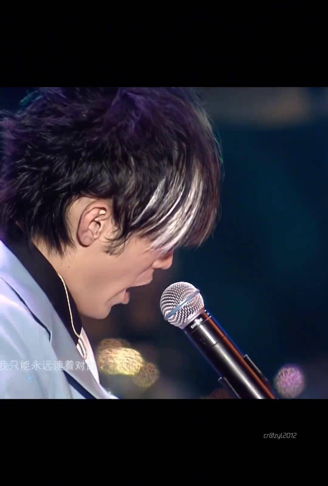 周杰伦2004无与伦比演唱会《搁浅》神级现场,那时你多大呢?