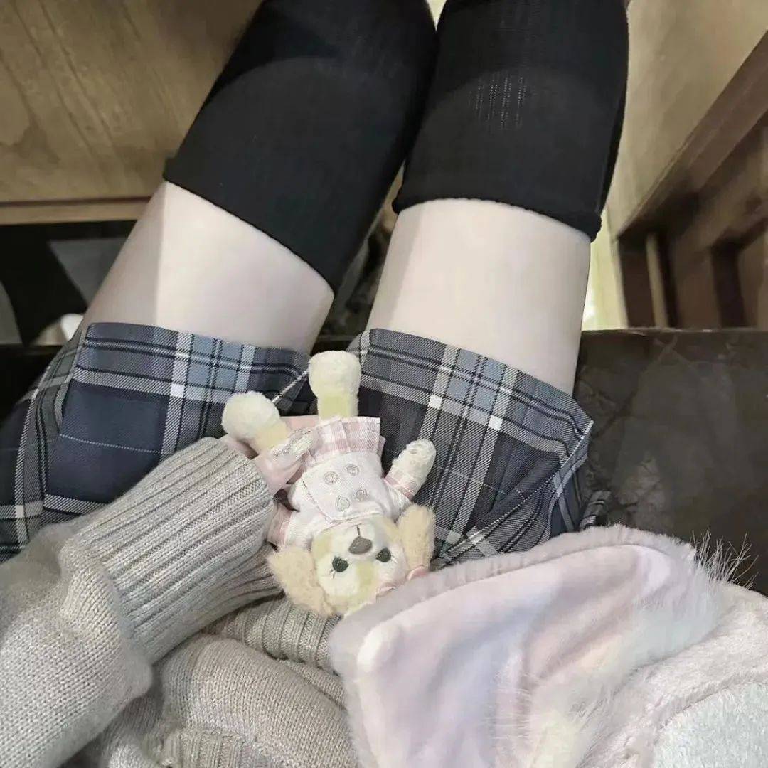 纯欲女头丨顶级身材大长腿