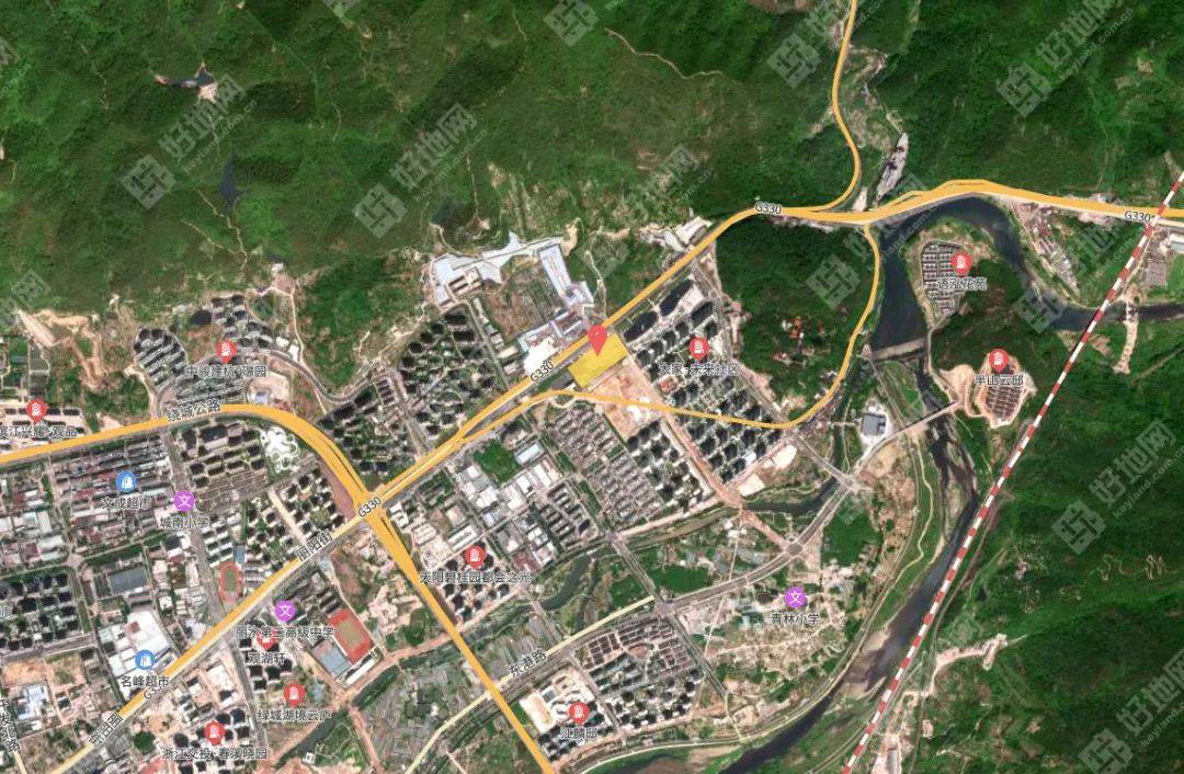 地块指标根据出让要求,需在地块内西南角配建村集体留地公建项目,由
