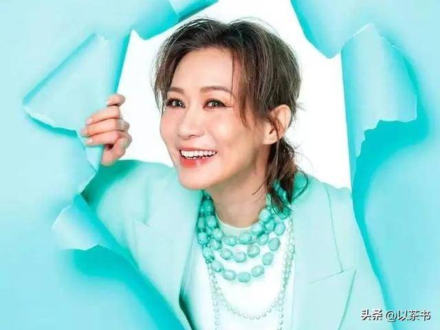 三位香港艺人妄图内地捞金，全面遭抵制，演唱会取消，究竟为何？