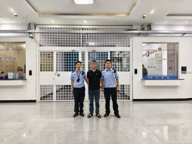 男子喝3斤白酒后开“智驾”上高速，被查后狡辩称“用自动驾驶不算开车”