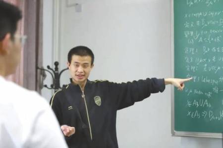 北大“韦神”粉丝已超两千万