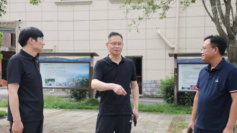 毛政调研九嶷山景区创开邦家5A级旅逛景区和项目树立事情