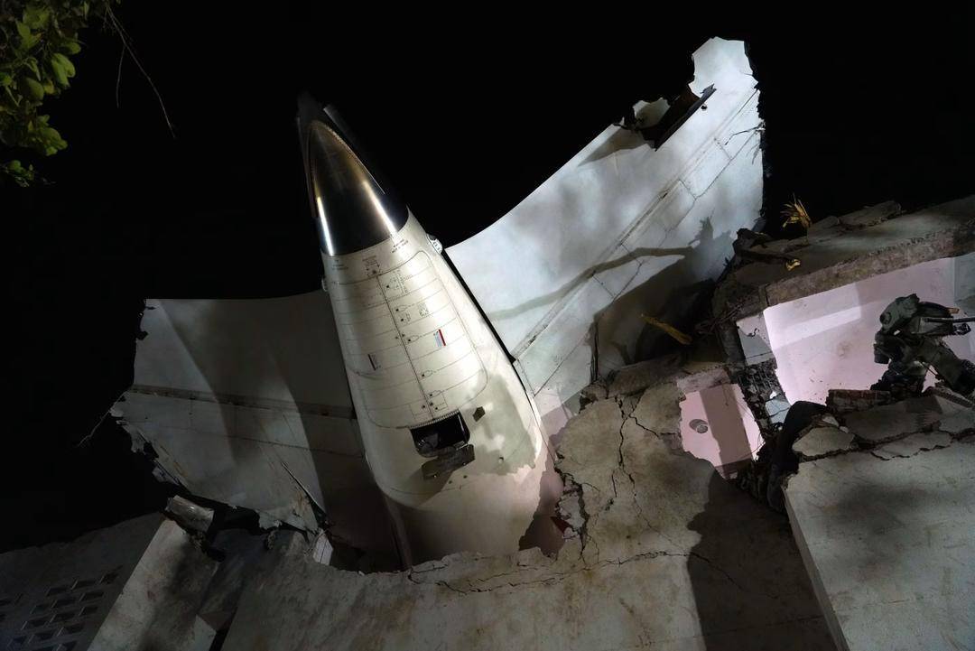 印航波音787坠机为近十年全球最严重空难 11a座位乘客何以奇迹生还?