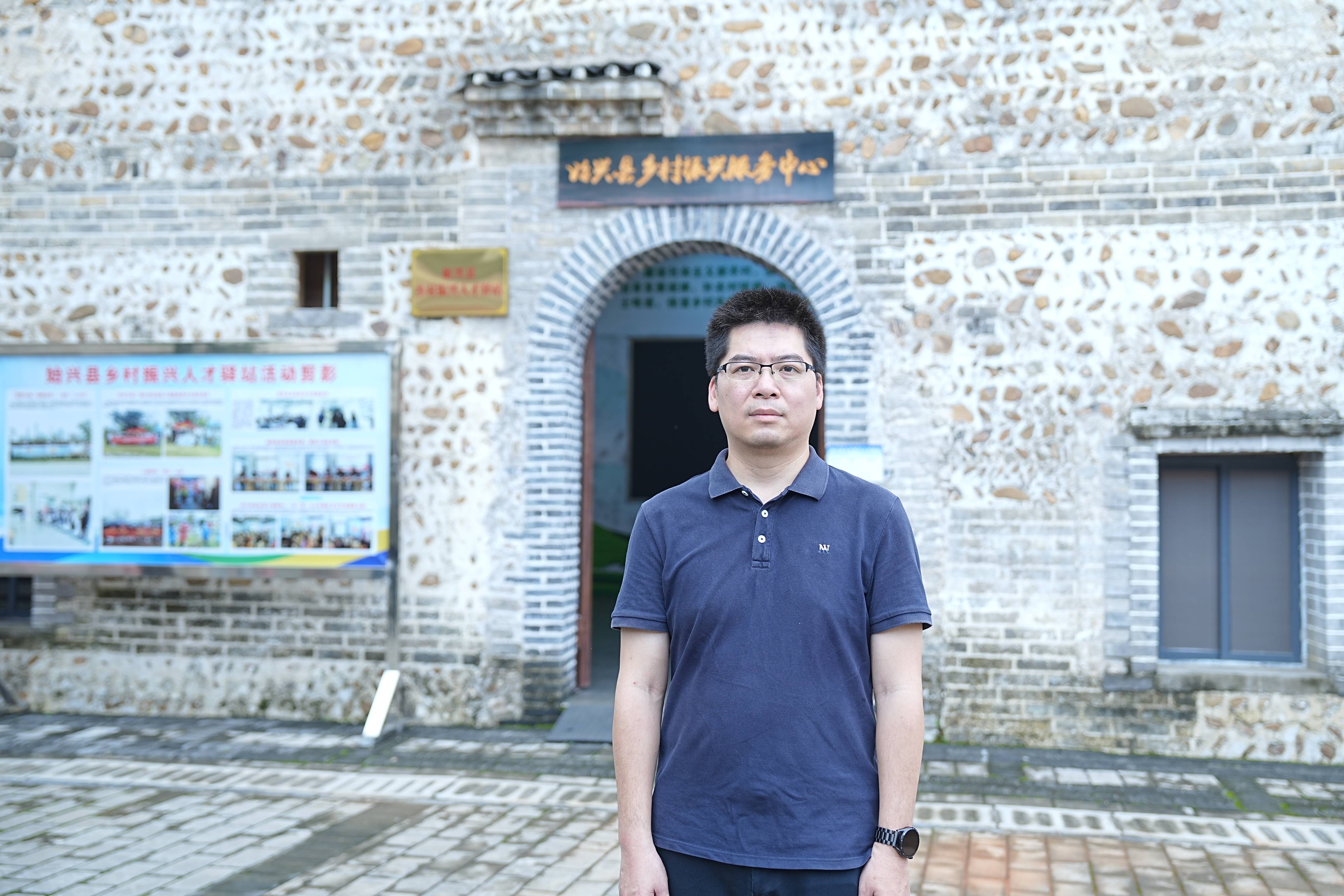 从刘名芳到钟威,广东基层干部将"救人于水火"具象化