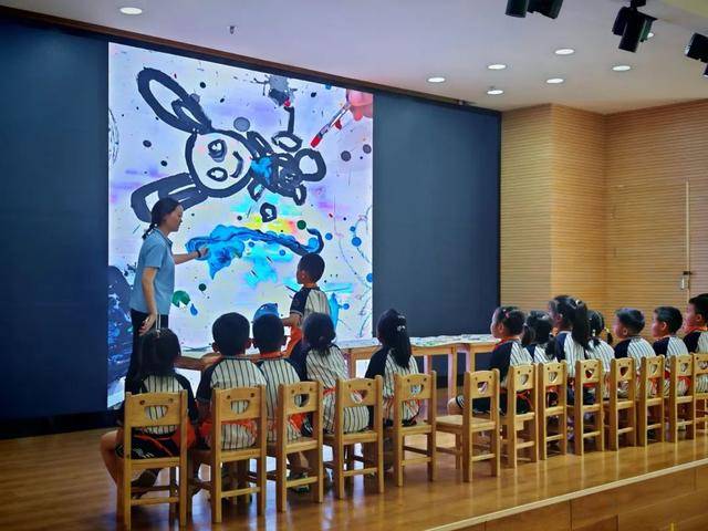 幼儿园语言教学反思_五大领域艺术教育研讨活动_幼儿园艺术教育融合