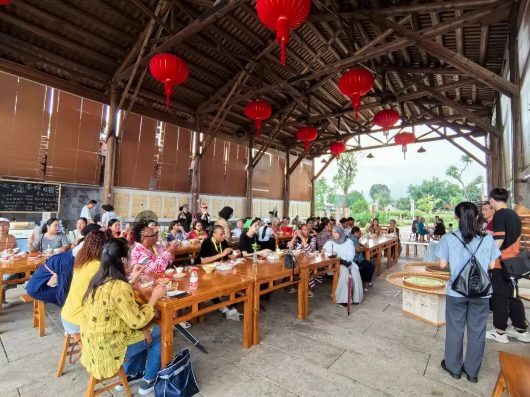 茉莉香韵，情连中委——委内瑞拉中高级公务员研修班三坊七巷、梁厝春伦行__茉莉香韵，情连中委——委内瑞拉中高级公务员研修班三坊七巷、梁厝春伦行