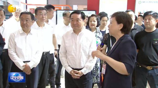 从背后抓住两座山峰视频:辽宁省委书记、省长，一同巡展