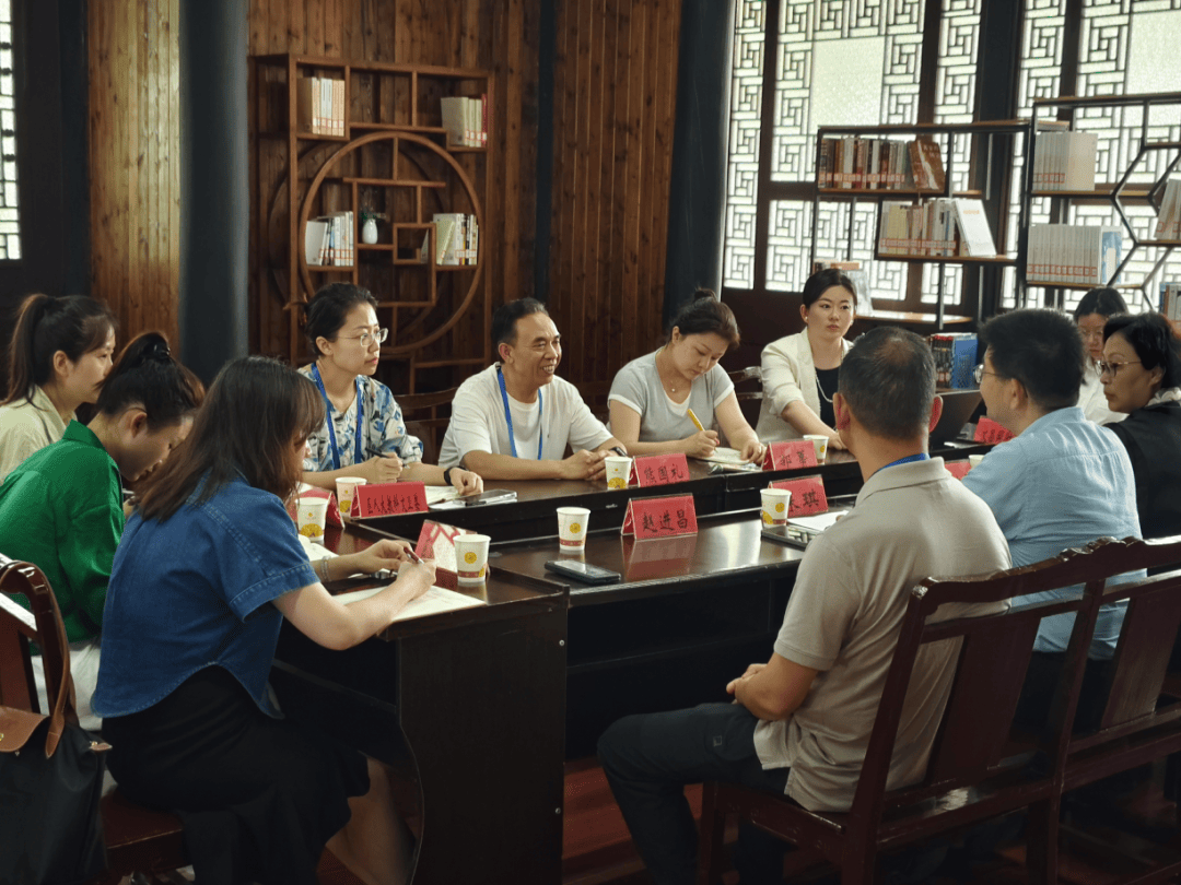 女主是被大佬们氪大的:区县人大｜云岩区人大常委会到阳明祠调研阳明文化保护传承利用情况