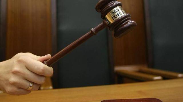 俄媒
：俄一男人妄图穿越国境投靠乌军对立俄军
，被判十年