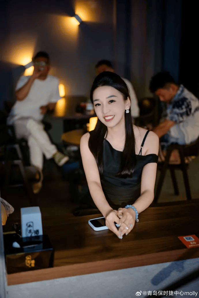 溺宠娇宝贝:两年340台！34岁保时捷女销冠牟倩文再成半年度销冠，此前因被造黄谣报警