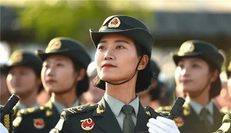 公平的报复 蝶之灵:正式开启！2025年下半年女兵征兵报名→