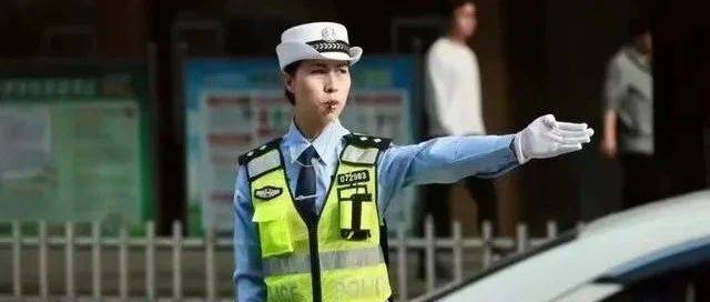 辅警杨东东:繁忙的交通路口,最美的身影!_工作_文明_群众