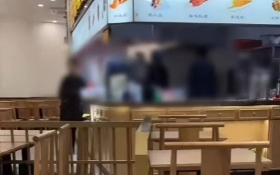 吃到最后发现“老鼠屎”？杭州著名老字号回应