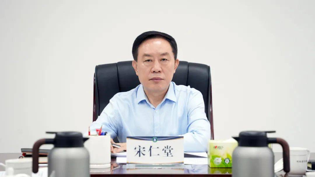 宋仁堂调度上半年交通运输重点工作