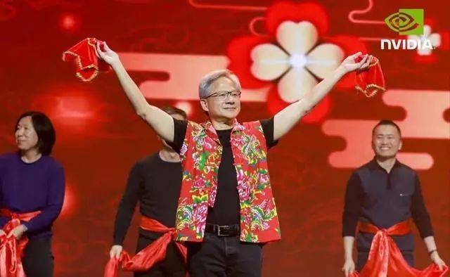 英伟达CEO黄仁勋三度访华，与雷军同框，身价超万亿人民币