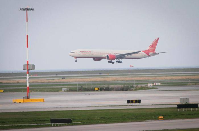 燃油开关缺陷造成印航空难？美联航回应，多国检测