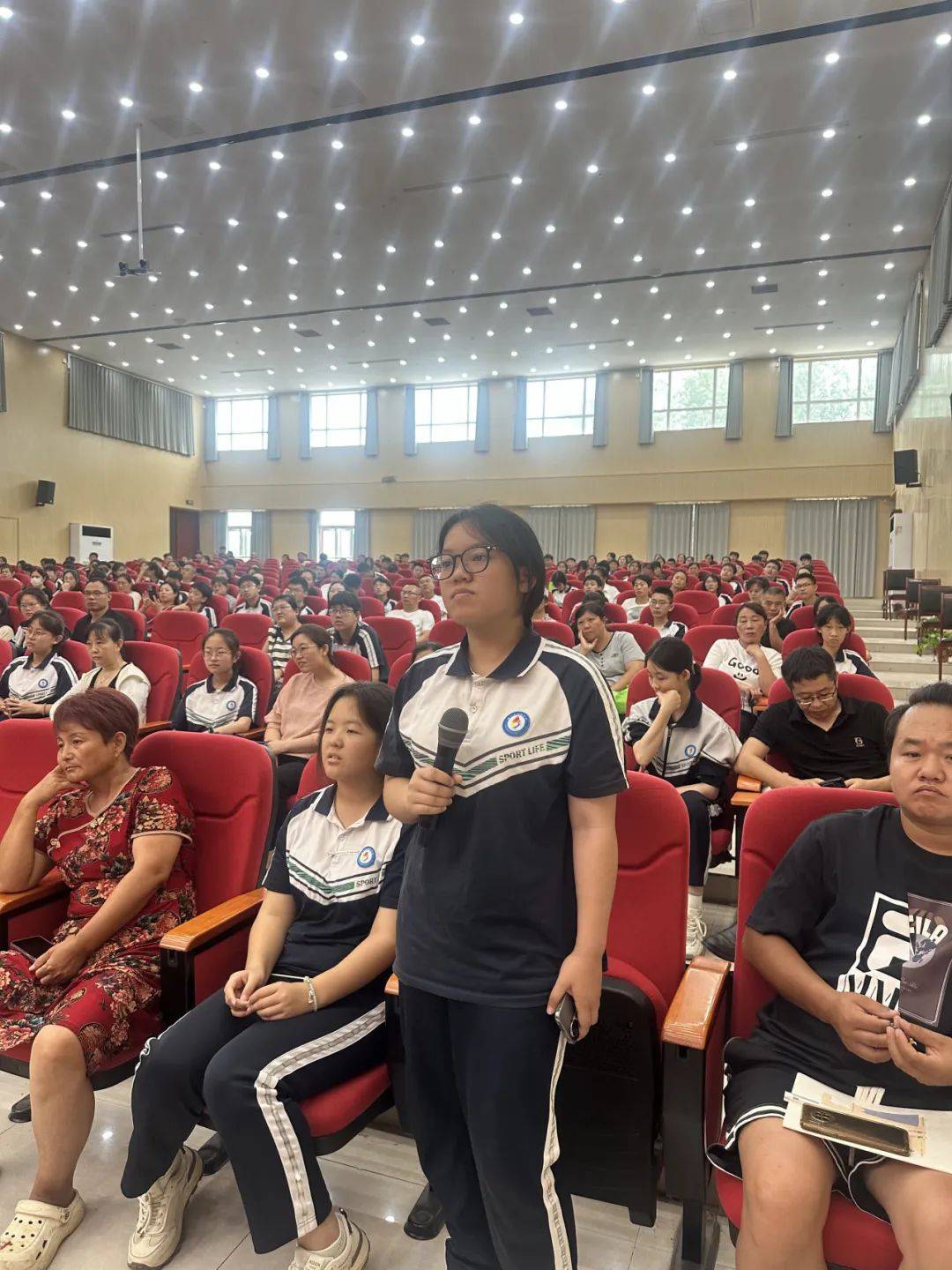 |保定十七中毕业季闪光的行动十七学子走进顺平四校
