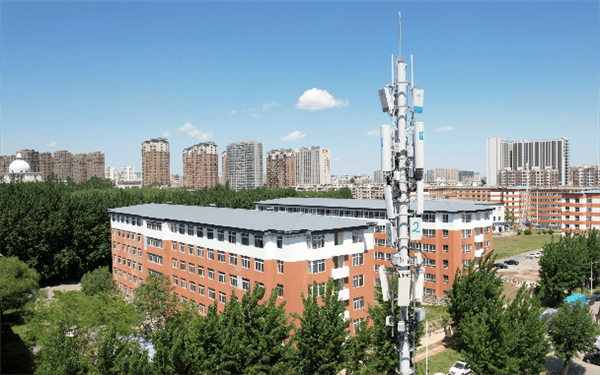 华为打造智能基站：实时自动改变波形 效率提升30倍以上