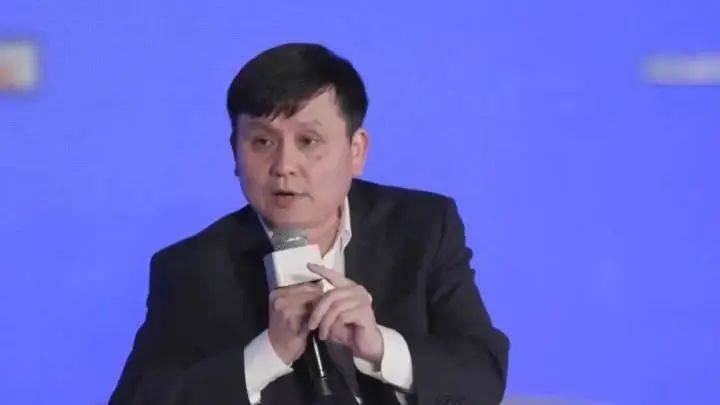 确诊超4000例！张文宏发声：人也是传染源
