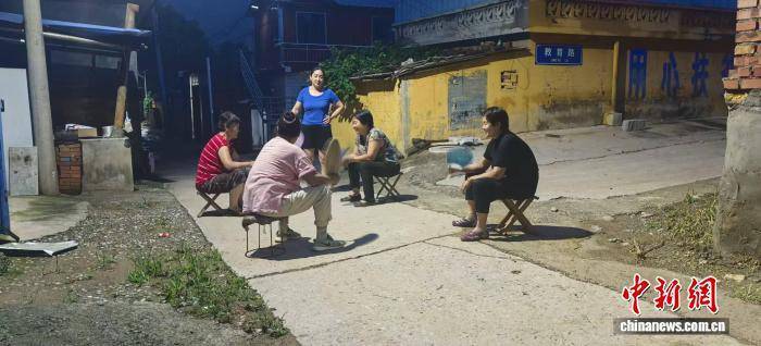 易县仁义庄见闻：“大雨过后，我们会照常下地培育好庄稼”
