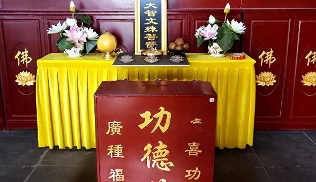 风流尼姑释智定：白天念经晚上夜店，东窗事发时，屋里还藏着假发