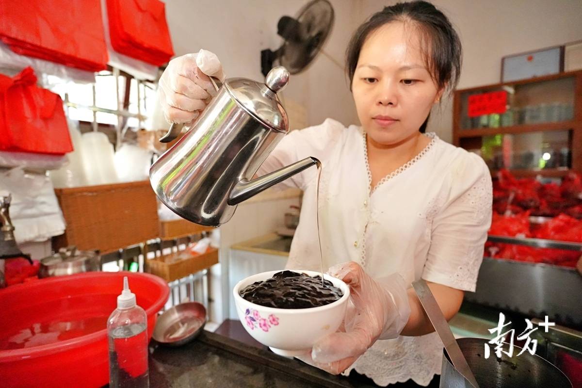 老字号的清凉滋味：只卖一种凉粉，日销上百锅｜寻味五华 市井有真味__老字号的清凉滋味：只卖一种凉粉，日销上百锅｜寻味五华 市井有真味