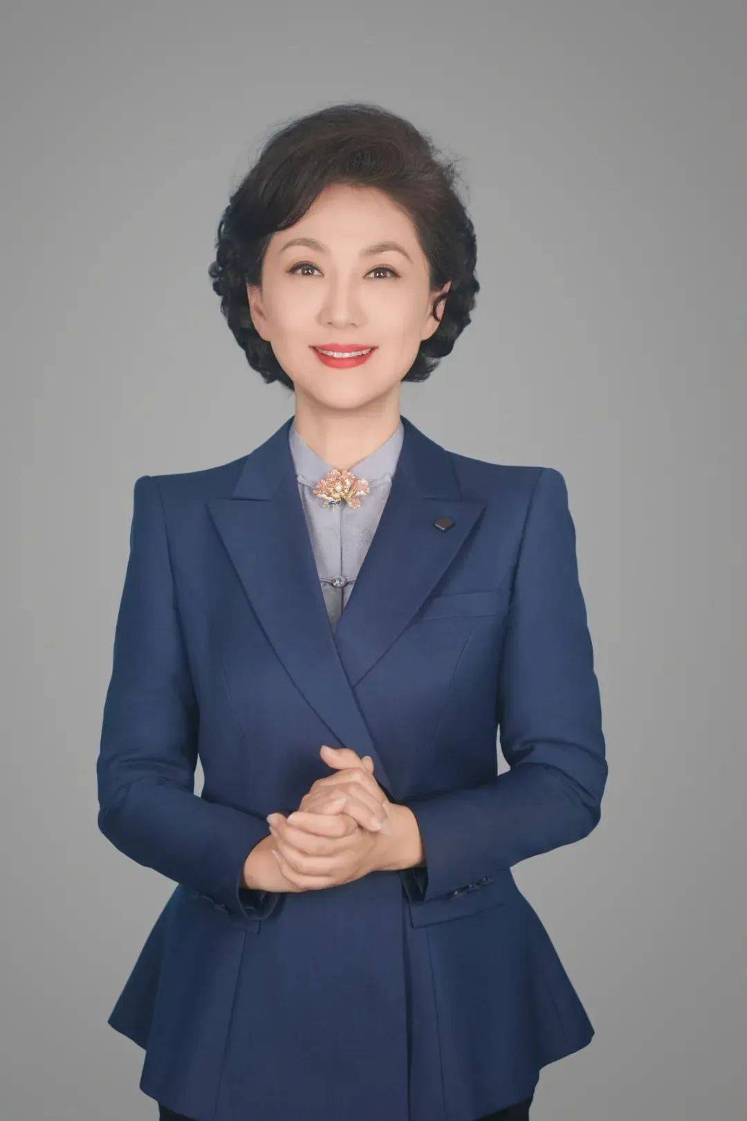 已确认!是央视著名主持人海霞