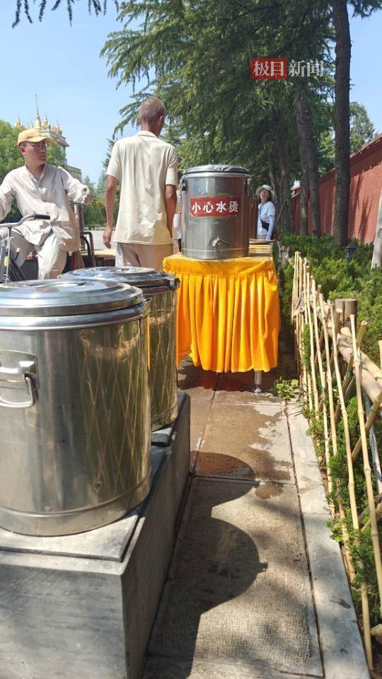 图片[4]-实探印乐大师任20年方丈的白马寺：基本无商业元素，每天免费供应60余桶水，游客在茶舍大排长龙-华闻时空