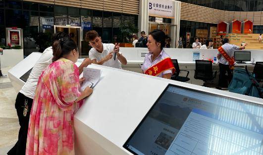 业务“跑”得顺，沙发“暖”得甜——乌鲁木齐办事体验升级记