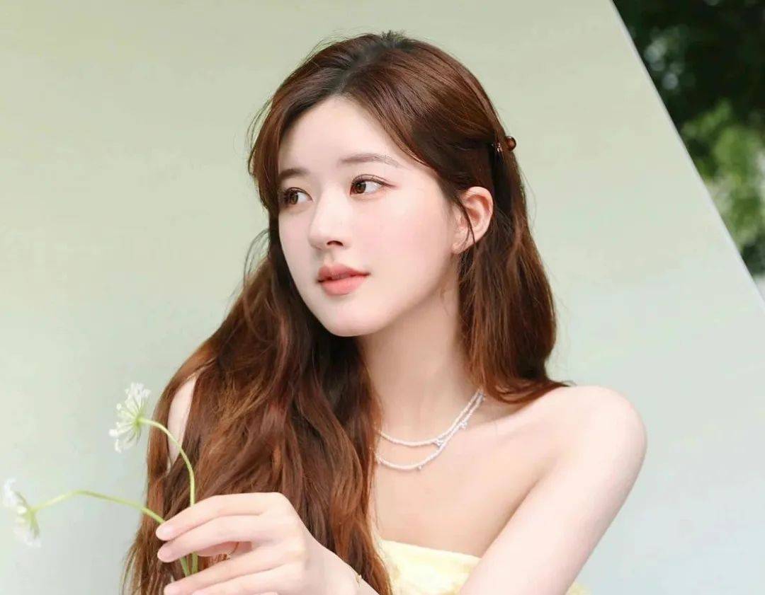 【2025.8.7】迪丽热巴陈伟霆？沈羽洁家庭条件？赵晴和杨洋？棒子idol出道do脸？敖瑞鹏感情状况？赵露思状态？