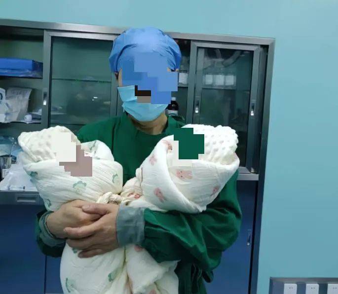 妇产科主任邵医生坠亡当天发生了什么？院方回应