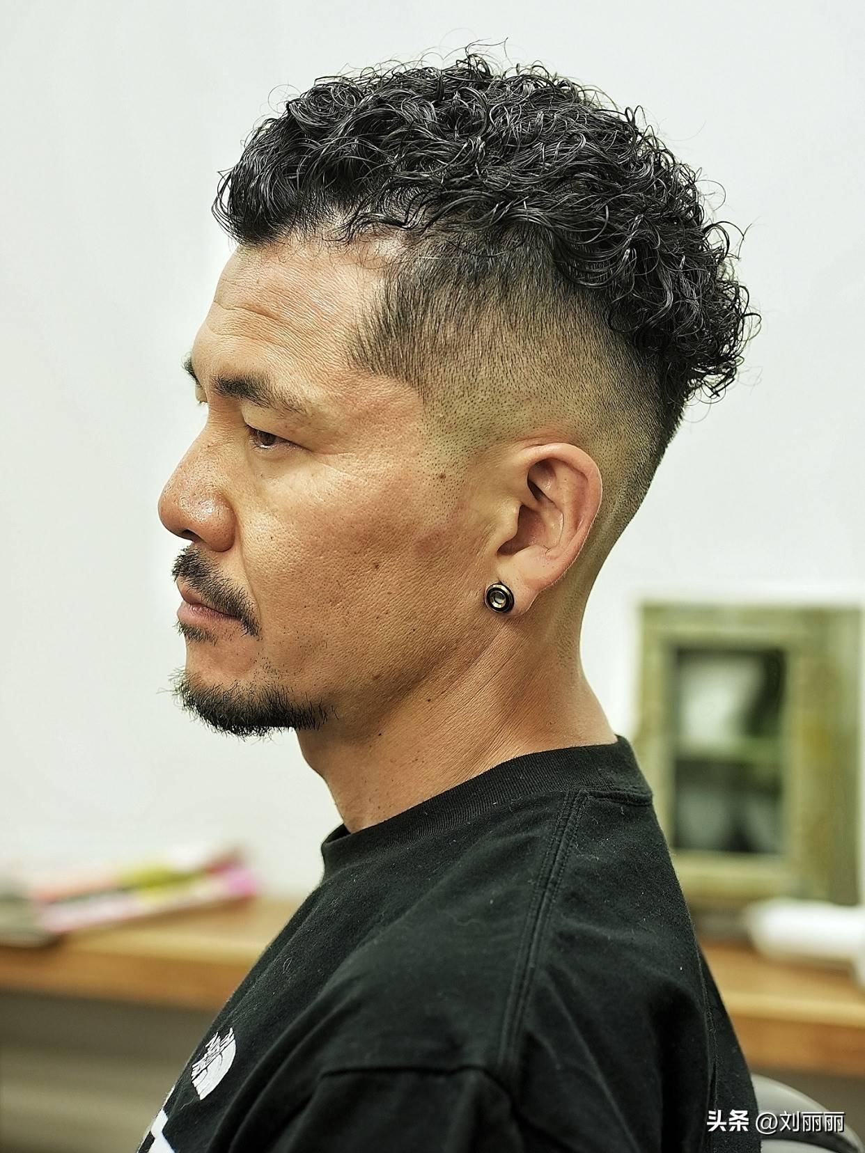 救命这些男士发型帅到让路人追着问理发店