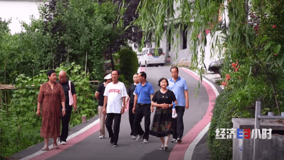 经济导航丨“冷凉资源”变“热经济” 这些避暑胜地如何打造旅居新业态？